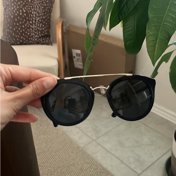 Used Prada Women's UV Protection Black Sunglasses. With original box and papers. - Picture 5 of 7